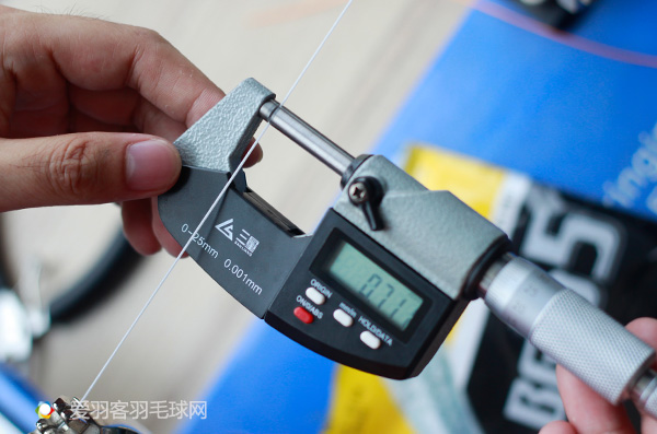 竟敢叫板“耐打之王”BG65，这款拍线到底有几把刷子？