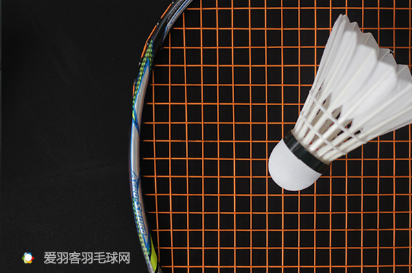 竟敢叫板“耐打之王”BG65，这款拍线到底有几把刷子？