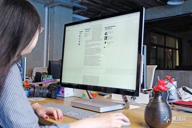 为什么要花3000买个显卡,surfacestudio停产了吗