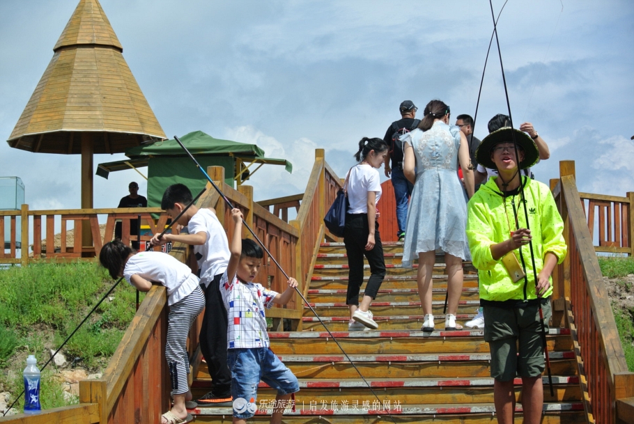 红海滩的特别之处,红海滩商标设计