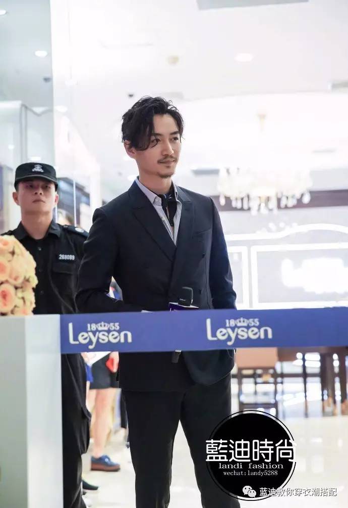 男明星白敬亭扮女装,白敬亭欧豪同框