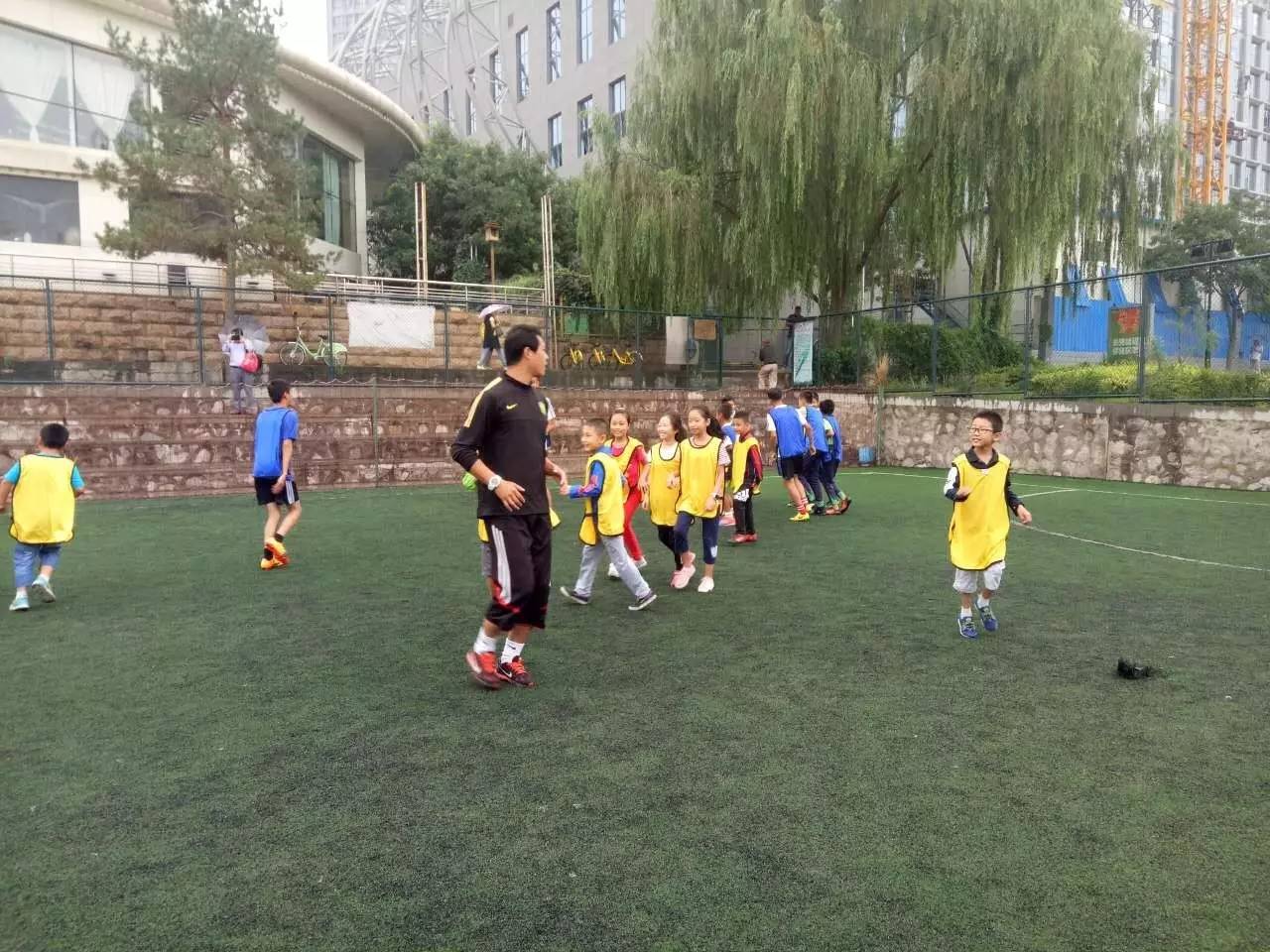 兰州足球培训班小学生,圆梦青少年足球培训