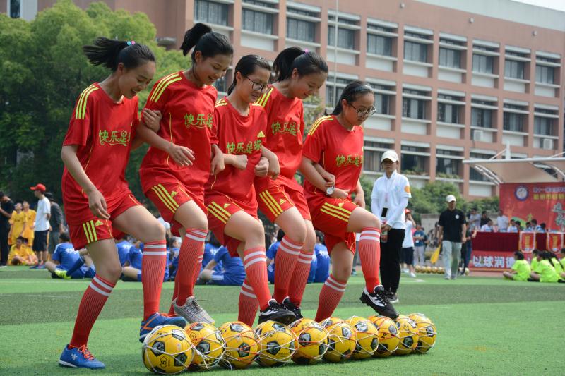 每年投入百万让孩子“玩”足球，启航中学要成为老百姓家门口的新好学校
