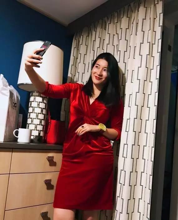 凭什么她能赢？因为她敢啊！