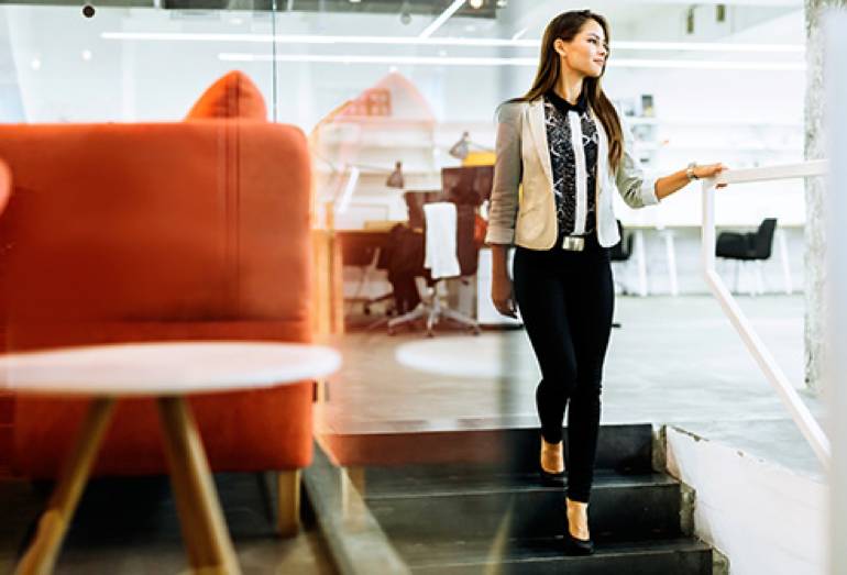 一整天水肿怎么回事,嘴肿了怎么办