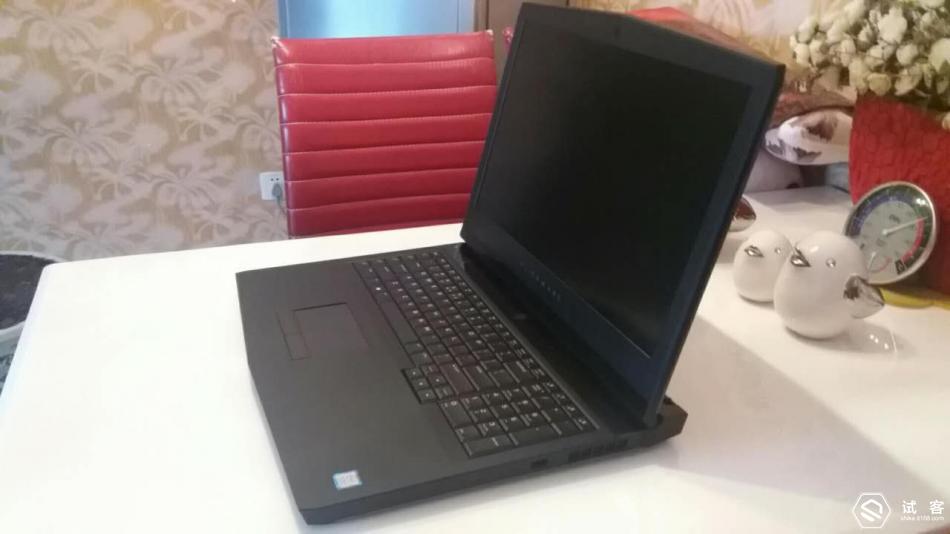 戴尔外星人i718寸顶配红开箱,戴尔外星人笔记本17r4