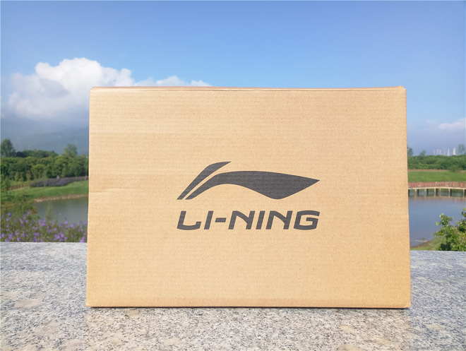 李宁弧型跑鞋,极致软弹跑鞋李宁