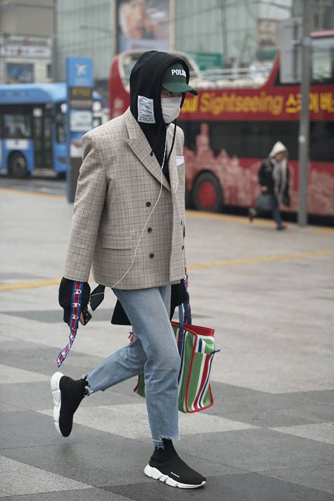 穿腻了小白鞋可以这样来改造,穿腻了小白鞋的话