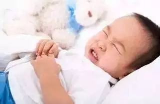 小孩胃炎老是胃疼要看中医吗,九岁的孩子间歇性胃疼