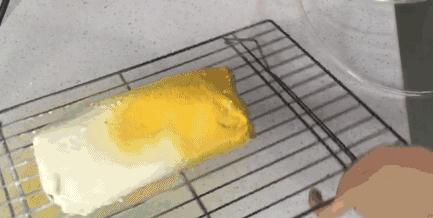 城西悄悄开了一家脑洞大开的烘焙店，辣味千层，魔方蛋糕，桃胶枸杞月饼……不输哈利·波特的糖果屋啊