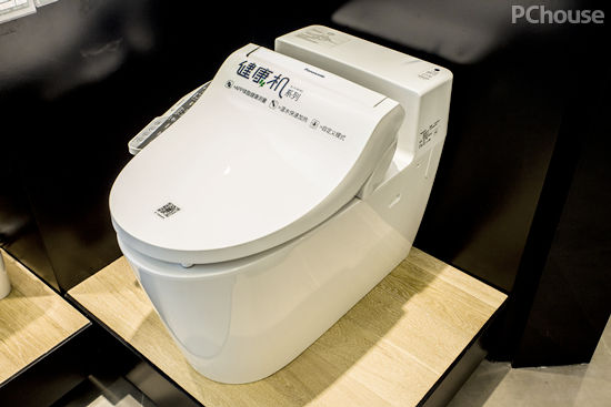 奢华智能卫浴馆专业浴室空间定制,卫浴空间定制体验店