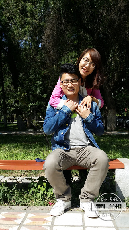 “爱在兰大”校友集体婚礼婚龄最短夫妇：博士男牵手女学霸