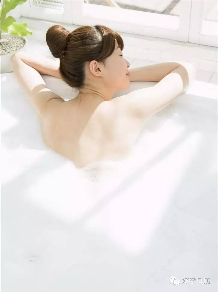 准妈妈孕期洗澡学问大,孕妈妈洗澡应该注意什么