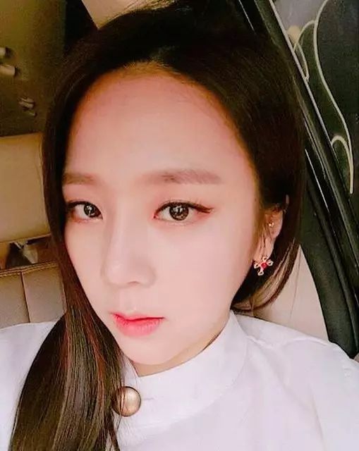 韩国最近很火的饰品,今年最火的高端饰品