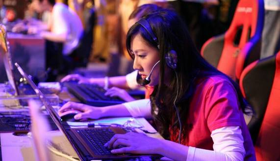 煎饼摊真的轻松月入三万,煎饼大妈月收入三万你也想试试吗