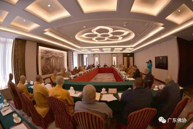 万佛节泰国的传统佛教节日,万佛节礼佛仪式