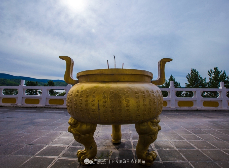 火山口探秘完整视频,镜泊湖火山口免费景点