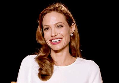 杨幂周冬雨时尚任性穿,杨幂周冬雨t恤