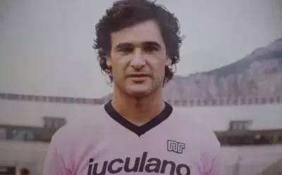 29轮一场未赢狂丢117球仅积1分垫底，史上最差职业队？