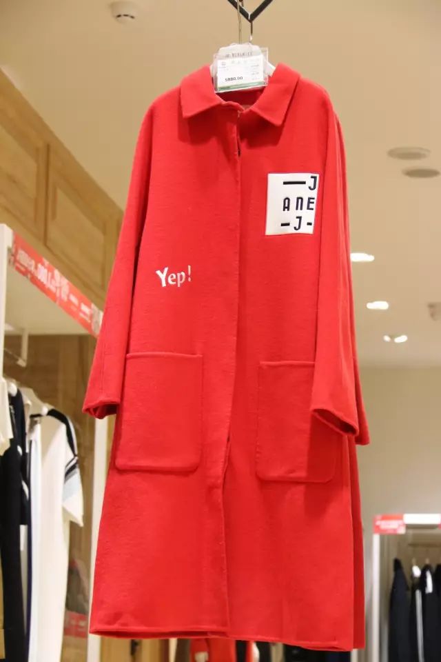 100元帮你搞定一套秋装,花一件衣服的钱穿两件衣服