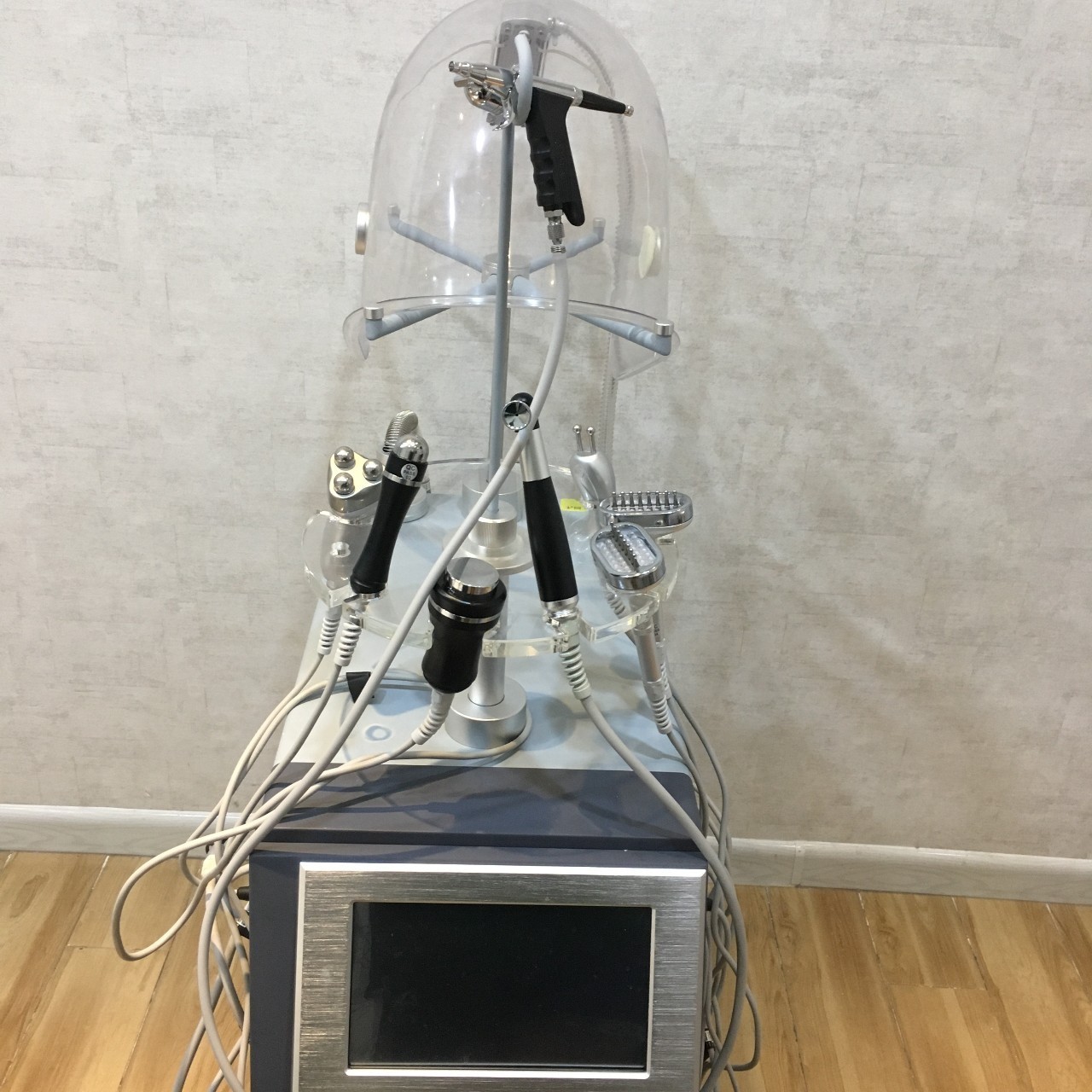 这次探店！我们瞄准了一家能让你少女心炸裂的美甲店