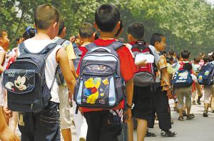 小学生书包太重有什么好妙招,小孩书包怎么减负