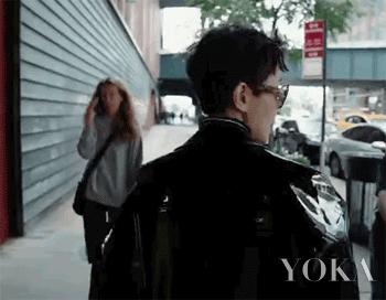 为什么焦俊艳变化这么大,焦俊艳帅气瞬间