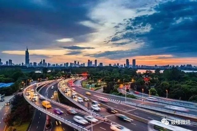 我们的故事从这里开始图片,我们的故事从这里开始普通话