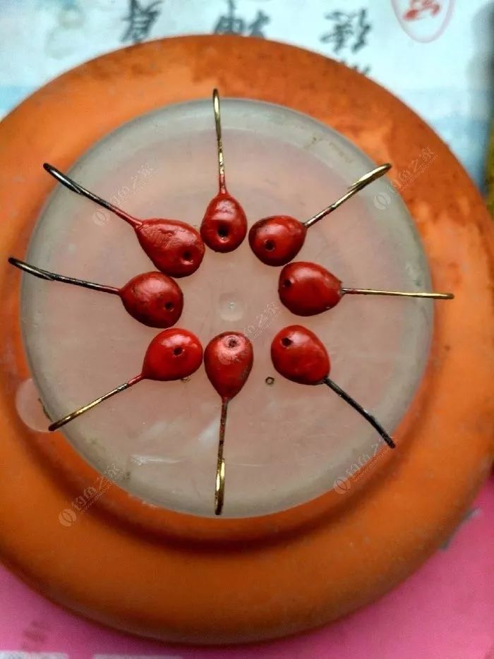 做朝天钩焊锡松散不牢固,朝天钩要不要加铅