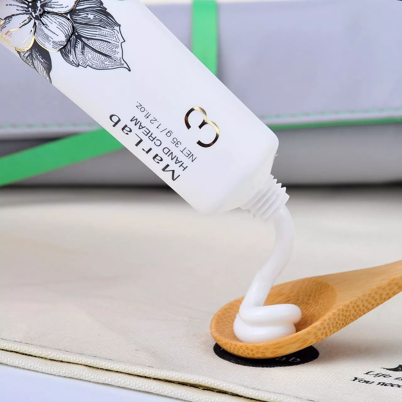 旅行洗护8件套,旅行携带方便的洗护套装