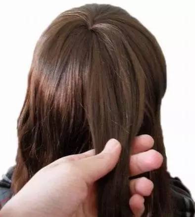 披头散发怎么扎头发好看,披头散发的头发教程