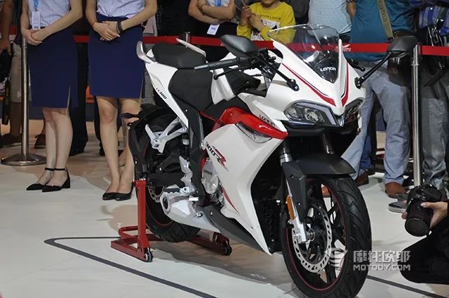 试驾隆鑫无极300r,隆鑫无极300r深度测评