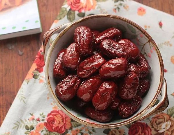 红枣的吃法你们还不知道吧,红枣怎么吃又硬又好吃