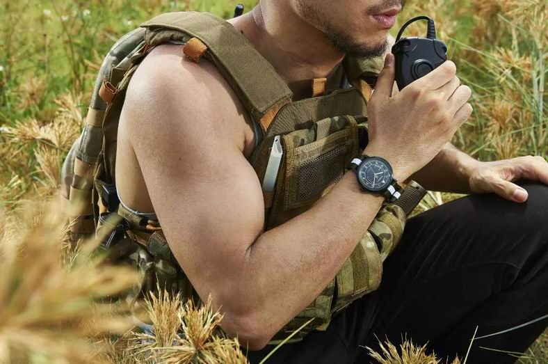 garminvivoactive3智能手表,garminmovesport智能腕表