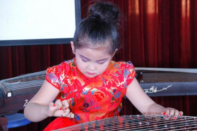 一招学会古筝,古筝入门必学十大技法