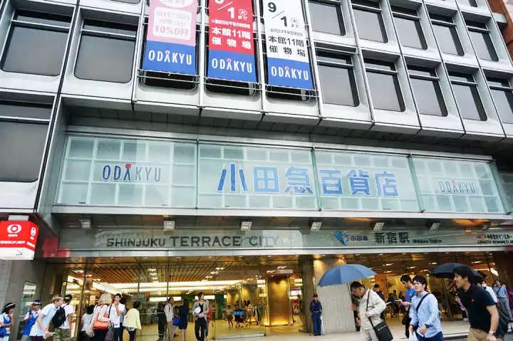 最高级的红色是什么,最高级最不过时的红色是哪一种