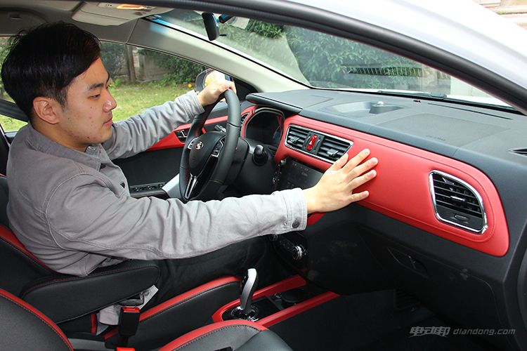 试驾江淮iev,试驾江淮v7