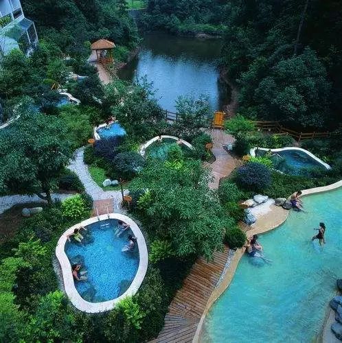 好冷，温泉泡起！这几个水优景美的“汤池子”距成都市区都不远哦~