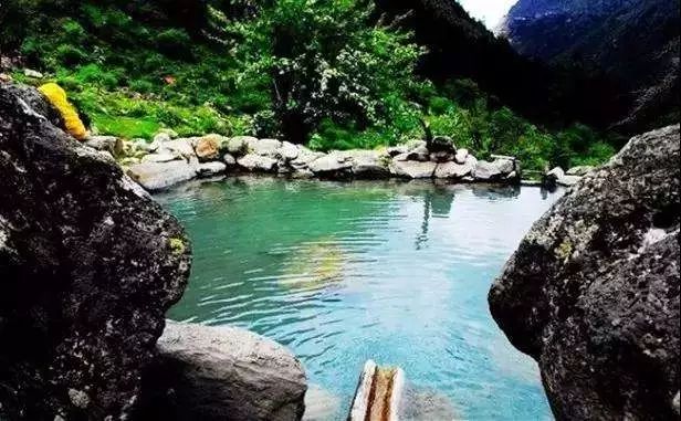 好冷，温泉泡起！这几个水优景美的“汤池子”距成都市区都不远哦~