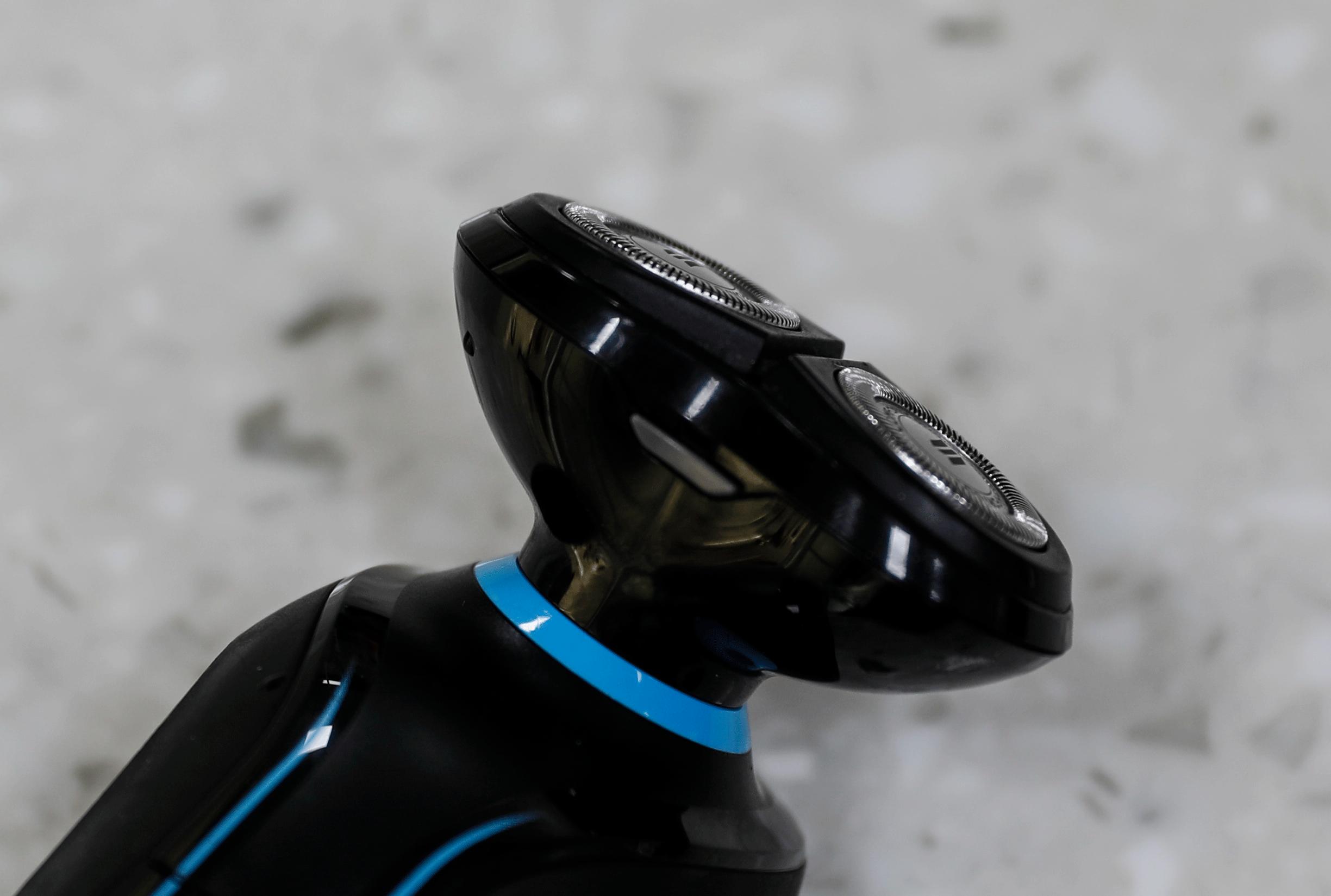 philips电动剃须刀5832,飞利浦剃须刀畅销榜第一名可冲洗