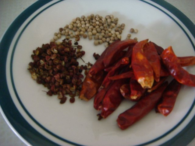 水煮虾球最正宗的做法,芥末水煮虾球