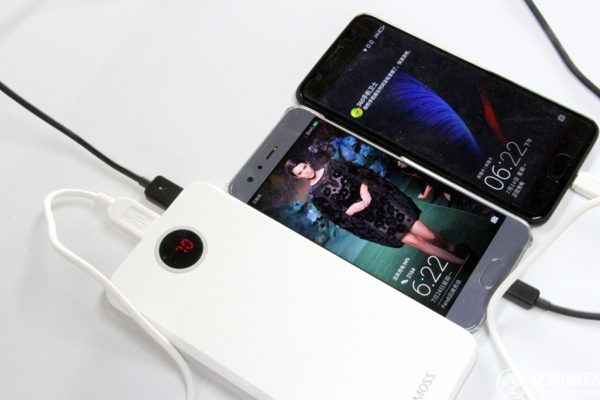 罗马仕Horus移动电源体验测评：来一场说走就走的旅行