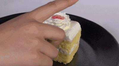 我把整个超市扔进了冷冻室，没想到还挺好吃