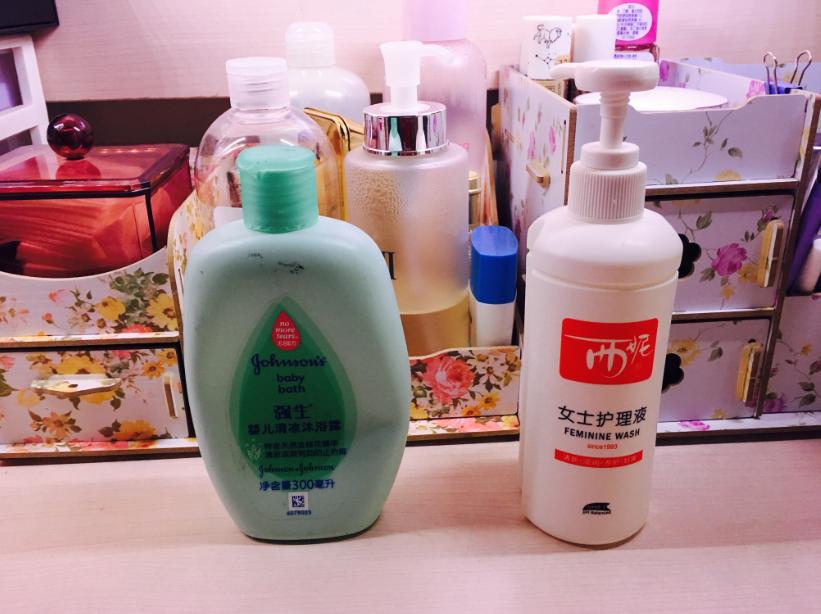 丢三拉四的一小堆空瓶