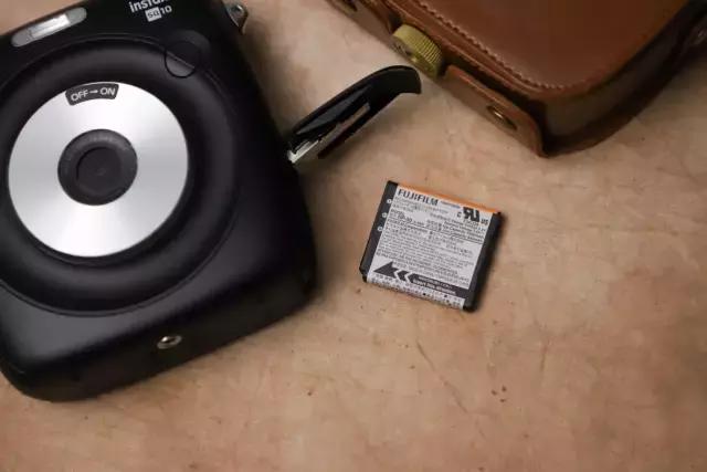 富士新品instaxsquaresq1拍立得,富士拍立得instaxsq10怎么用