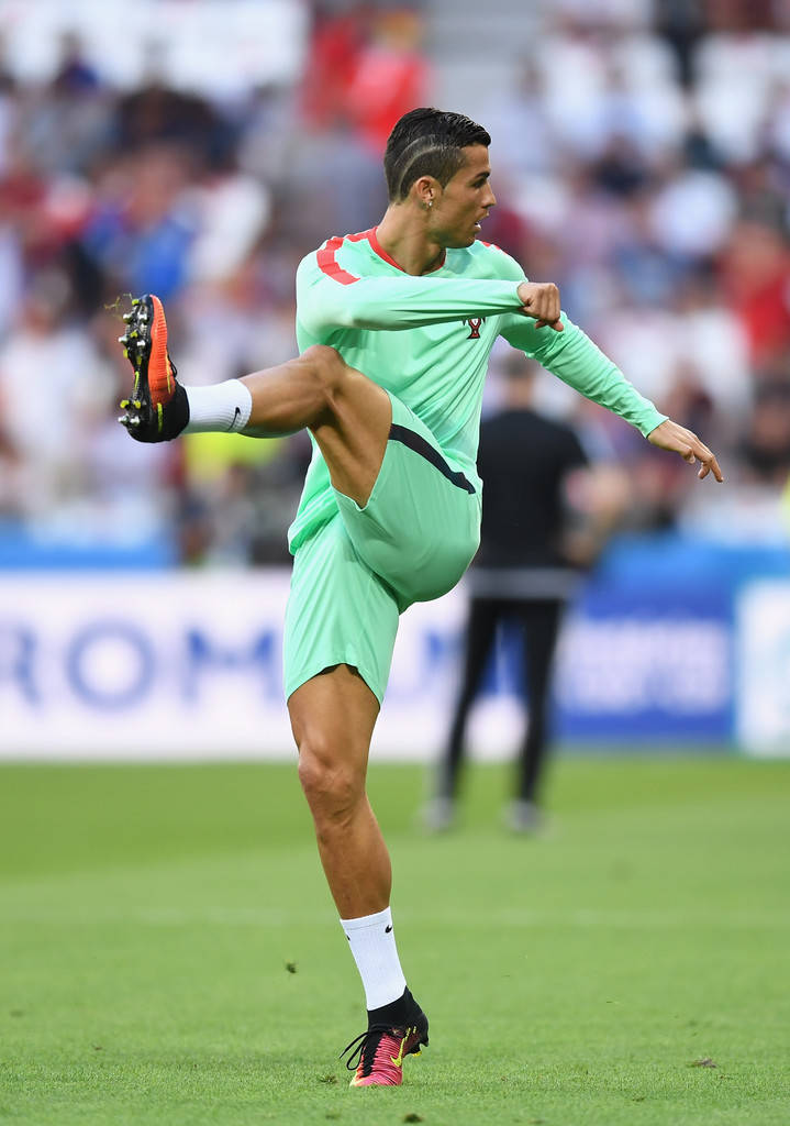 为什么c罗是姆巴佩的偶像,c罗接受采访讲述自己的作息时间