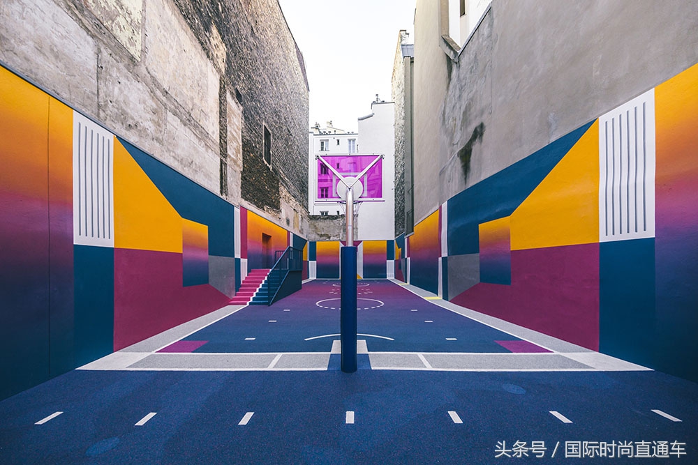 在那遥远的地方有个美丽的天堂,在那遥远的地方有一座天空之城