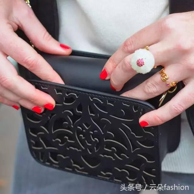 明星在背的小众帆布包,明星喜欢的小众平价包