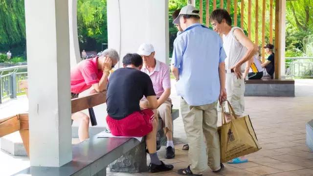高温下的上海城市,上海40度以上高温