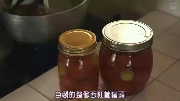 把阳光和时光都锁进玻璃瓶子里，让他在酷夏抚慰你燥热的心